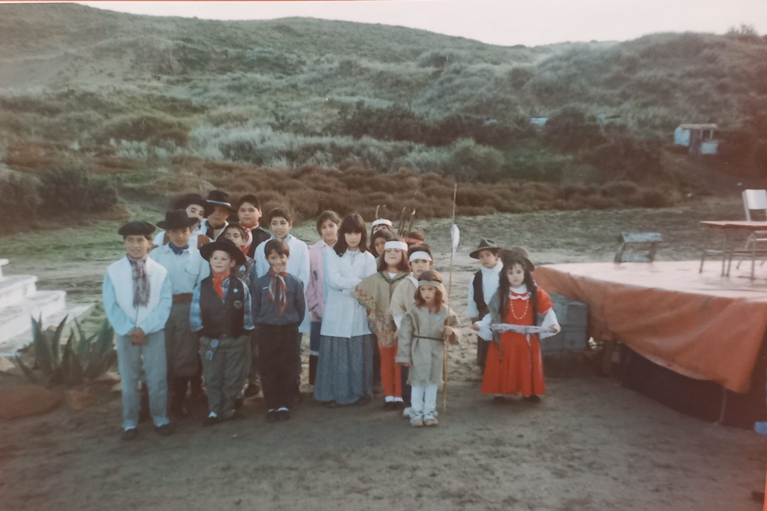 Acto Escolar. Escuela 87. Foto de Norma Idiarte